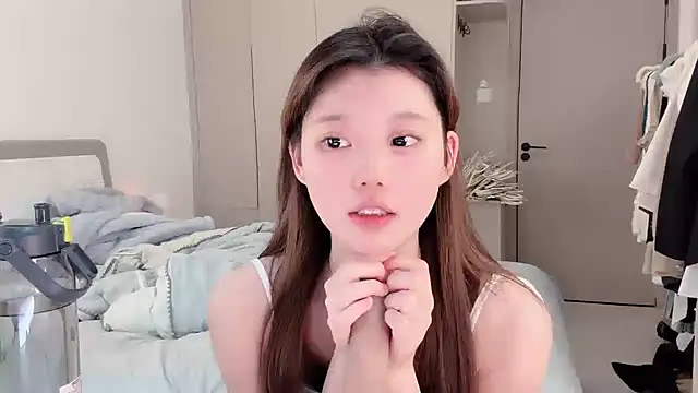 tuotuo2007 live cam on Stripchat