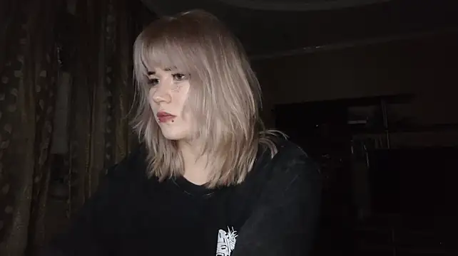 HelloKinki live sex cam