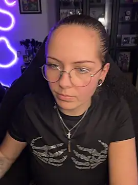 MaryPeach666 live cam on Stripchat