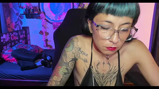 _Tabitha_ live cam on Stripchat