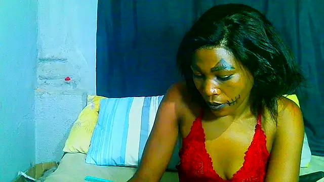 freaky_naughty live cam on Stripchat
