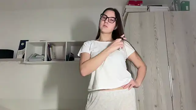 rubymoonv的直播畫面