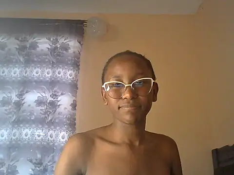 Goldenpixie live now