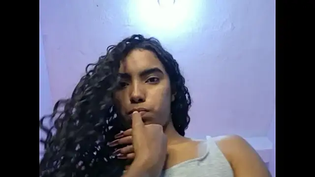 Cataleya_ja live cam on Stripchat