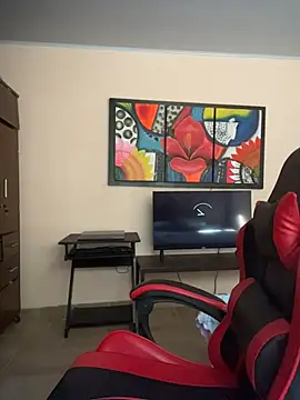 Felipe-ReyesF4 live cam on Stripchat