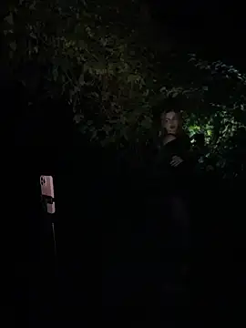 MilaMoone的直播畫面