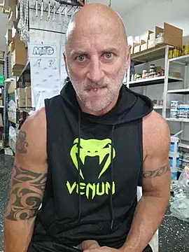 Senor_martin live cam on Stripchat