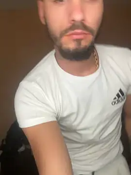 Activo27 live cam on Stripchat