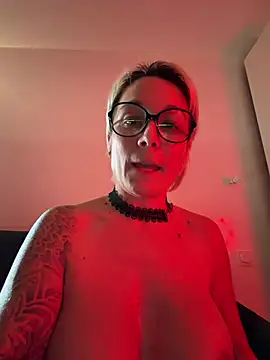 marinella07 live vor der Cam