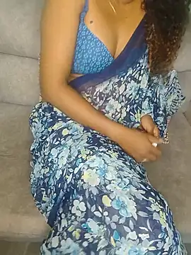 Tamilpallavi live cam on Stripchat