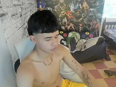 marek_sanchez live cam on Stripchat
