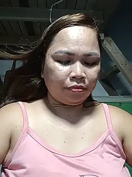 Sweetlorie_83 live now