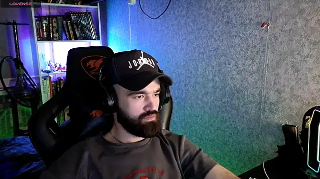 _Serious_Man live cam on Stripchat