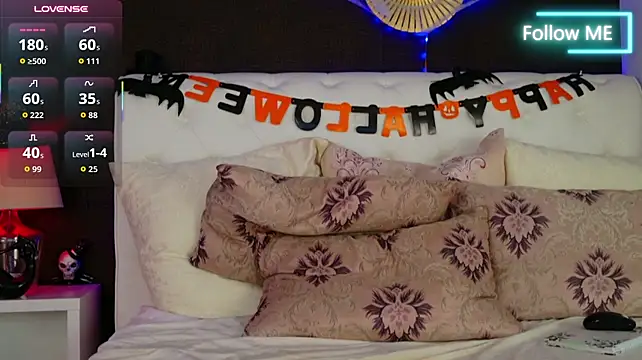 BellaKarma live cam preview