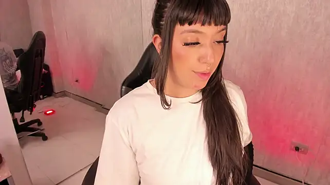 Emily_Roussee