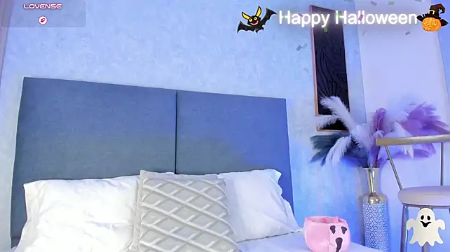 Roxxyfiore live now