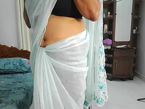 mallu-mayakutty-tamil
