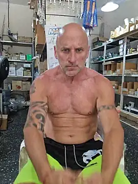 Senor_martin live cam on Stripchat