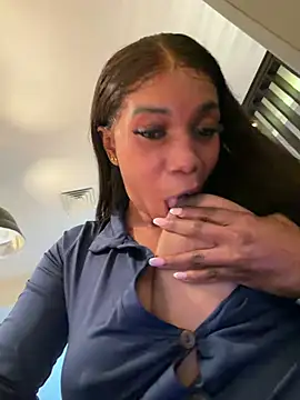 ___Nessa live cam preview
