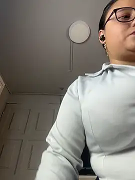 LuisAny live cam on Stripchat
