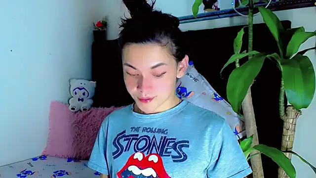 NathalialLooes的直播画面