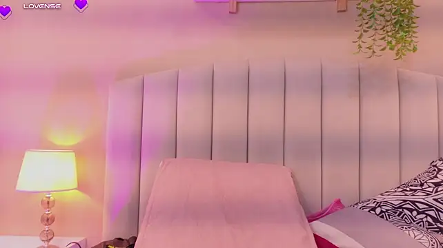 Cutee_Alessia live now