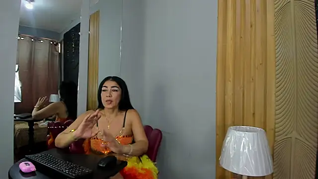 VikyThomsonn