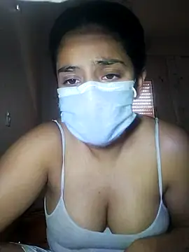 sexyzuzza live cam on Stripchat