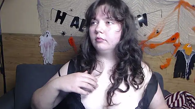 NeonilaLisova live cam on Stripchat