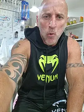 Senor_martin live cam on Stripchat