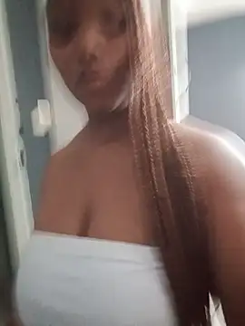 Honey_Glow_ live cam on Stripchat