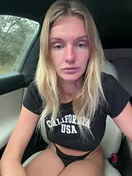 Lady_Liaa webcam