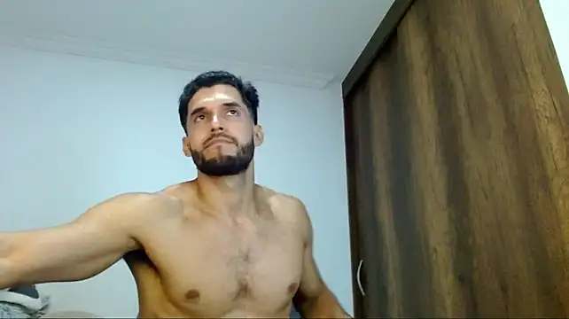 Noah_jhonsonn live cam on Stripchat