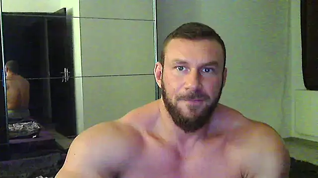 muscularkevin (M young) - creamy cum at goal,  flash dick 25