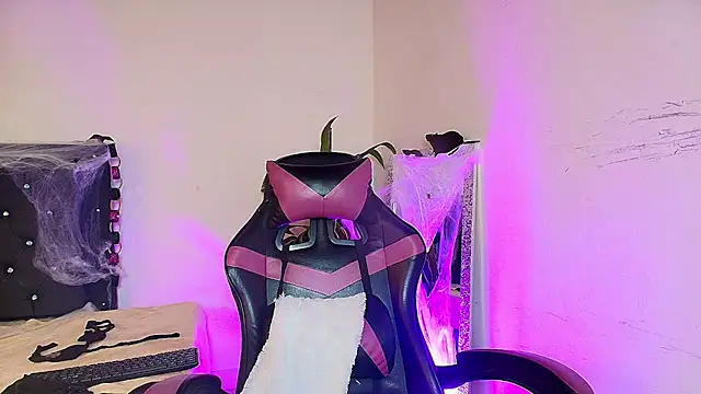 violet_lombardi