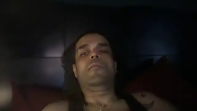 icebergslim281 live cam on Stripchat