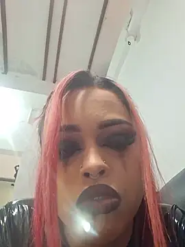 EvaaFoxxy1