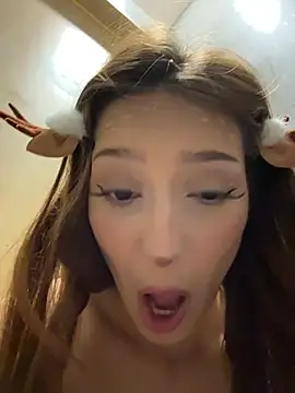 lillukatten (F young) - HOT DILDO FUCK N CUM IN PUBLIC 💦
