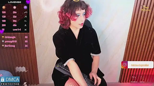 nena_cupcake_ live now
