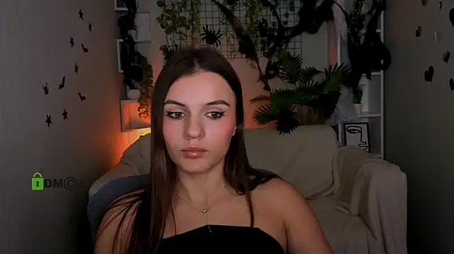 lisa_dark_