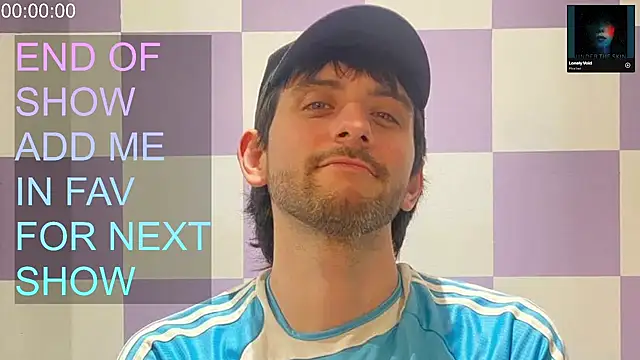 Chuck-FR live sex cam