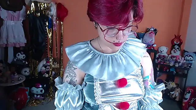 MissMiia2 live now