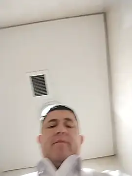 BigCristh79 live cam on Stripchat