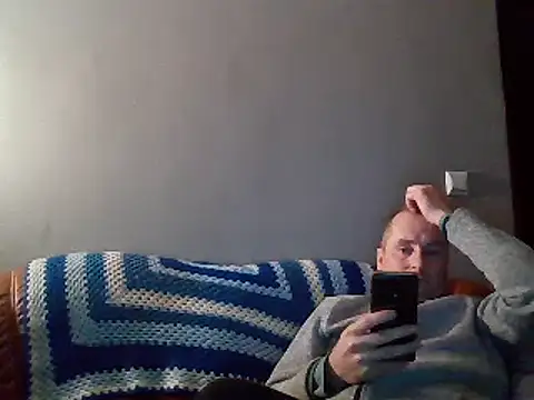 neopucen live cam on Stripchat