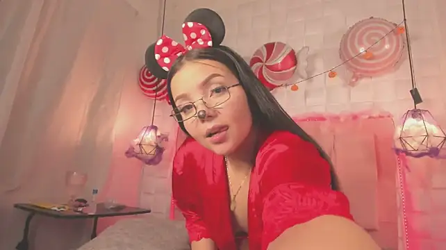 Aurora_Benett12 live cam on Stripchat