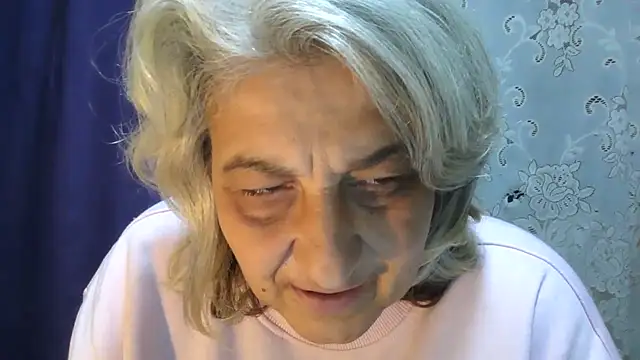 ExquisiteMature live now