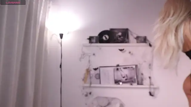 sweettener_ live now
