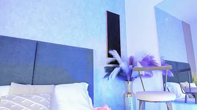 Roxxyfiore님의 방송 화면