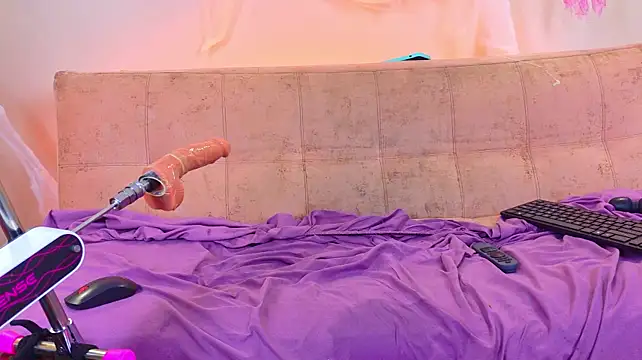 BELLA_TENTATION_CR的直播画面