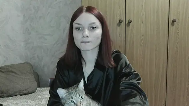 Lola_SweetGlow